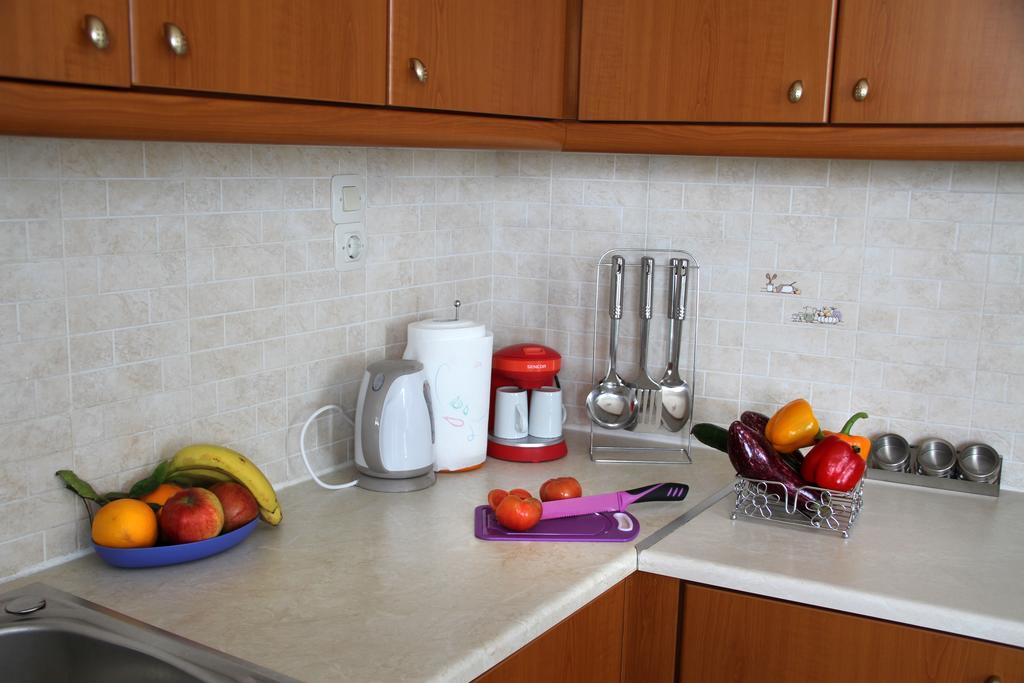 Zanart Maisonette Трипити Екстериор снимка